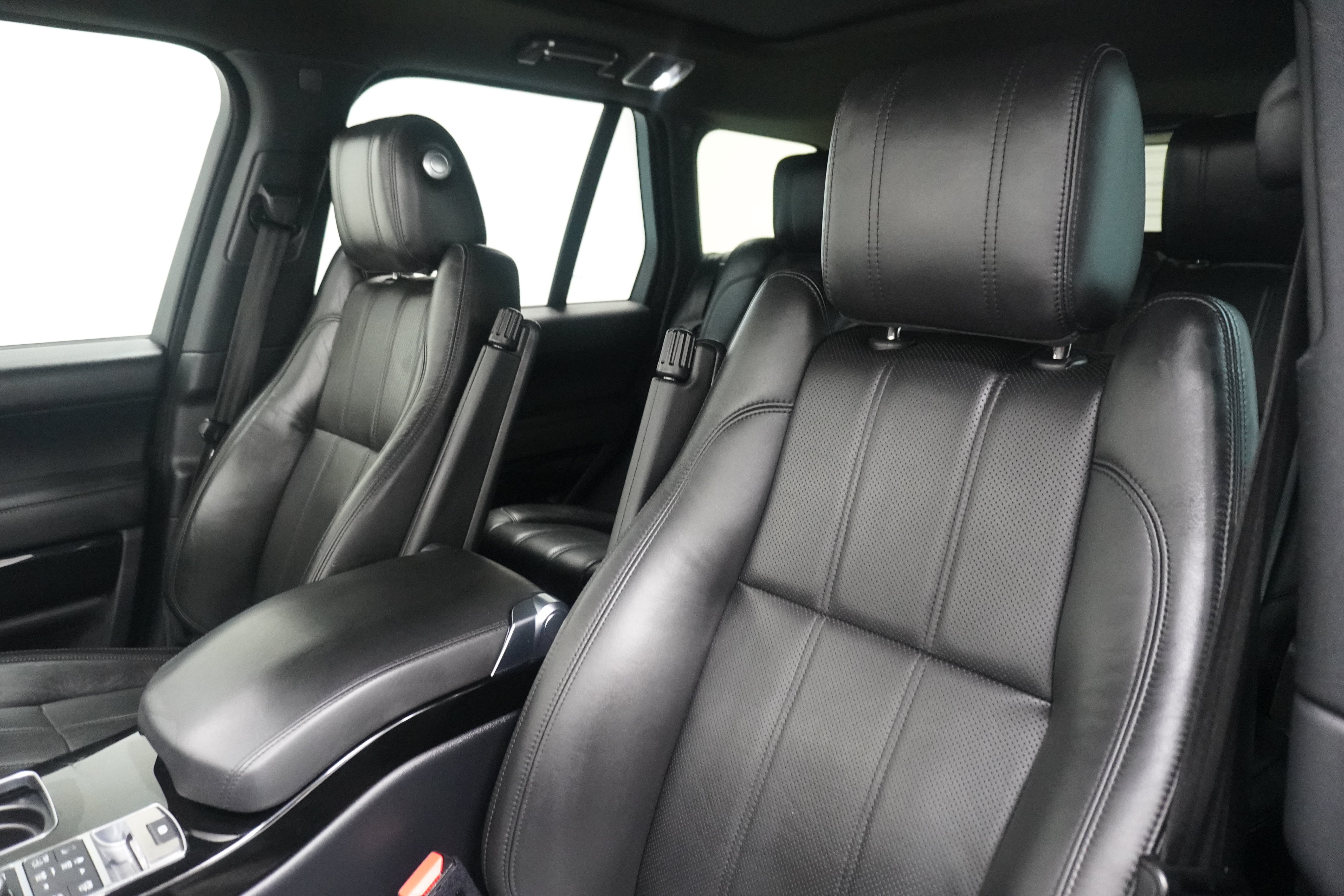 Used 2016 Land Rover Range Rover HSE AWD/4WD image 11