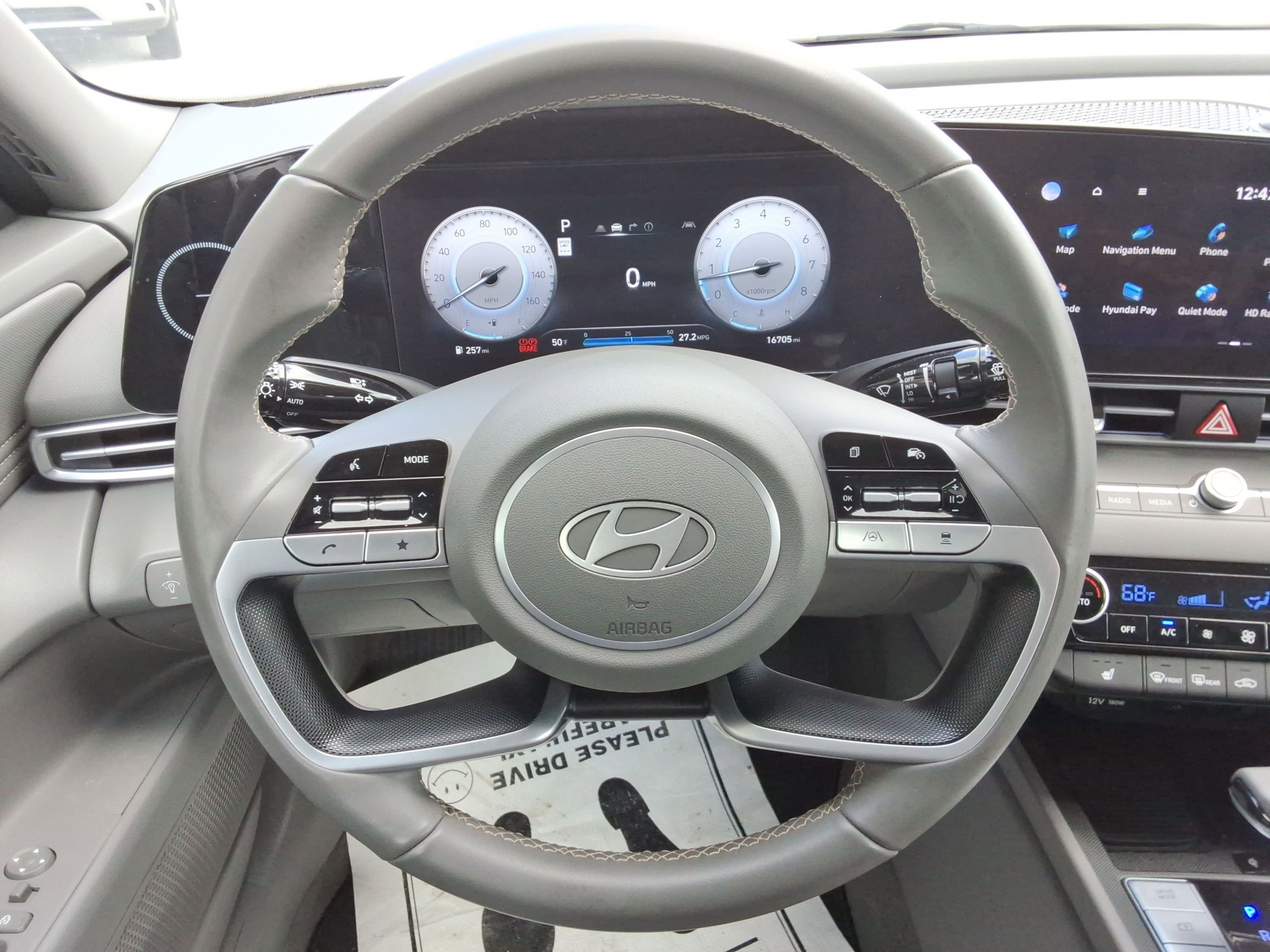 Used 2025 Hyundai Elantra SEL FWD image 11