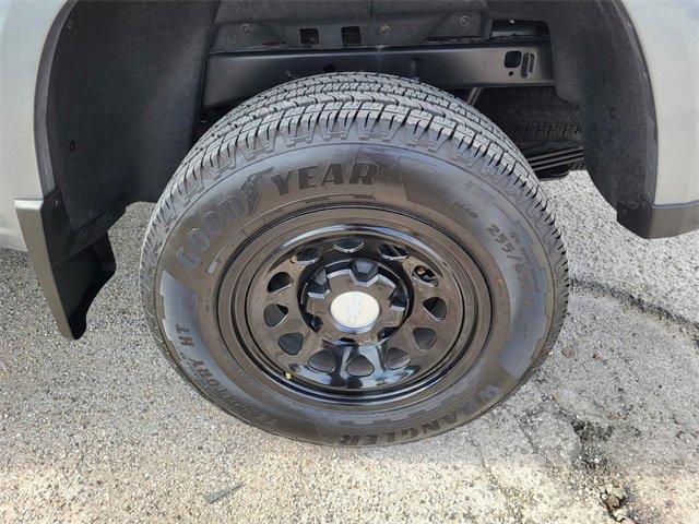 Used 2025 Chevrolet Colorado W/T image 29