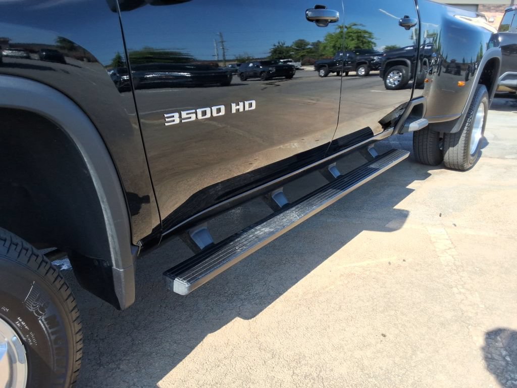 Certified 2025 Chevrolet Silverado 3500 LT AWD/4WD image 12