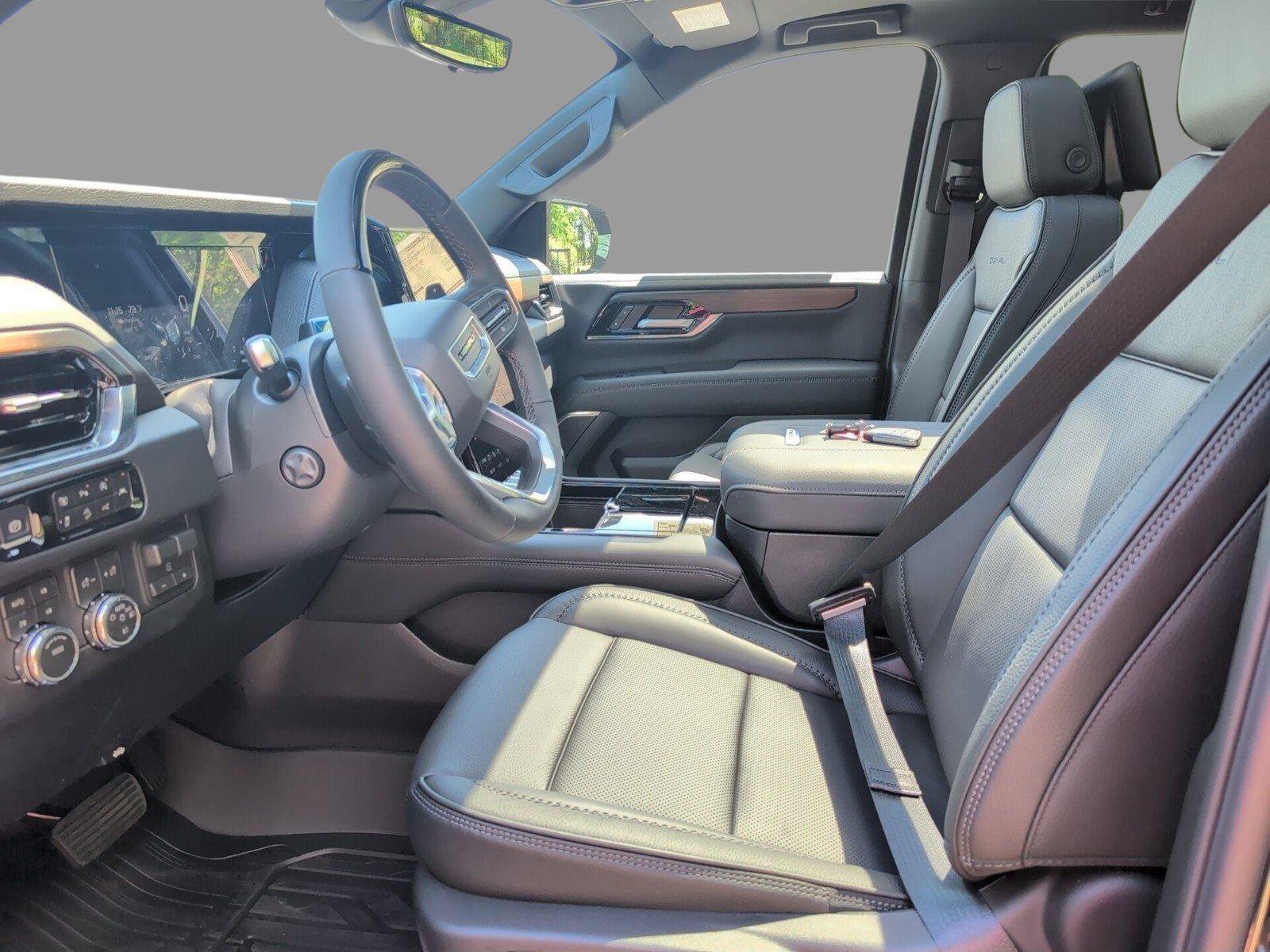 New 2026 GMC Yukon XL Denali w/ Denali Reserve Package AWD/4WD image 17