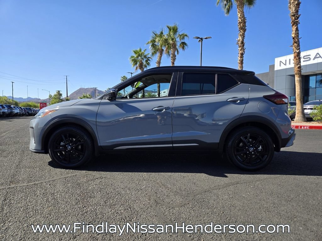 Used 2023 Nissan Kicks SR w/ SR Premium Package FWD video 3