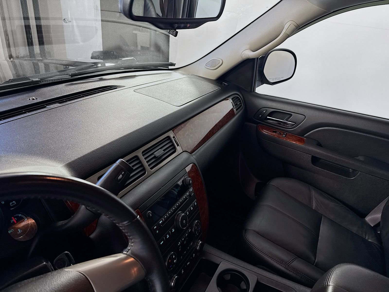 Used 2013 Chevrolet Tahoe LT AWD/4WD image 6