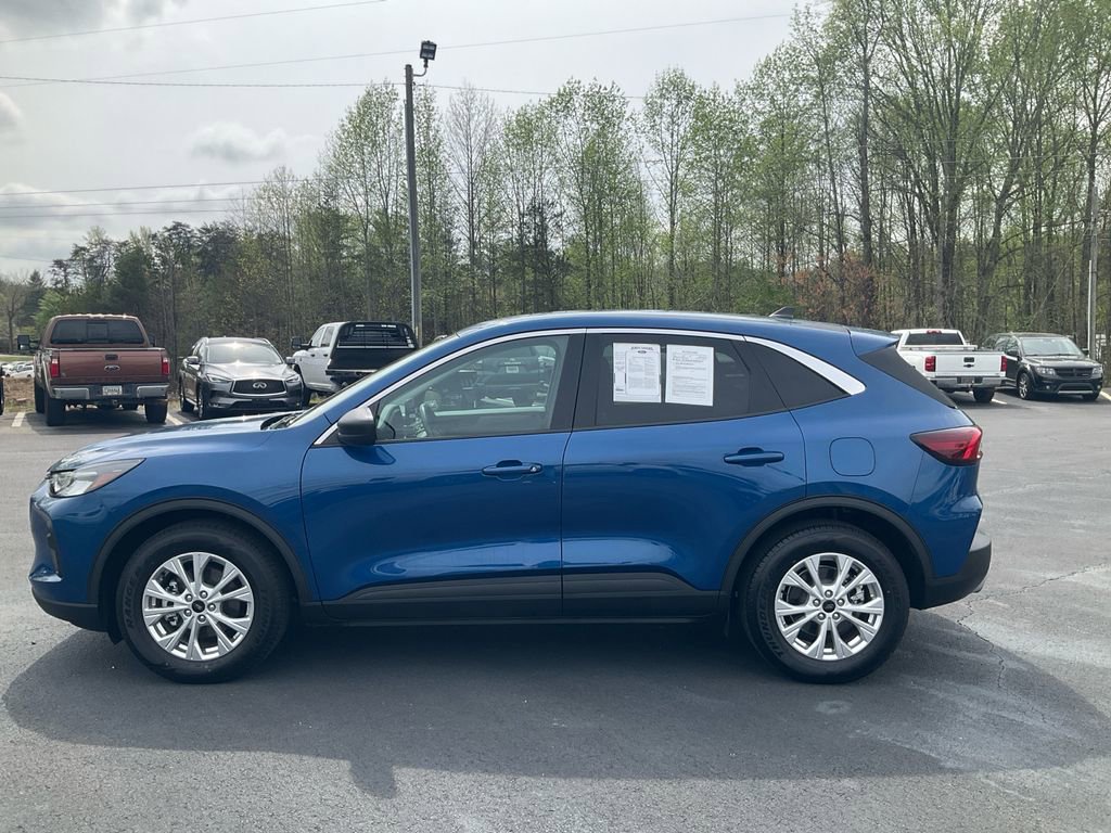 Certified 2023 Ford Escape Active w/ Cold Weather Package image 8