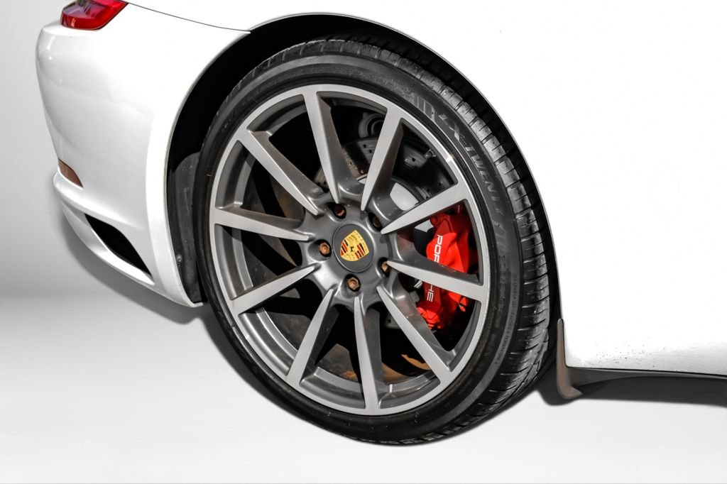 Used 2018 Porsche 911 Carrera RWD image 41