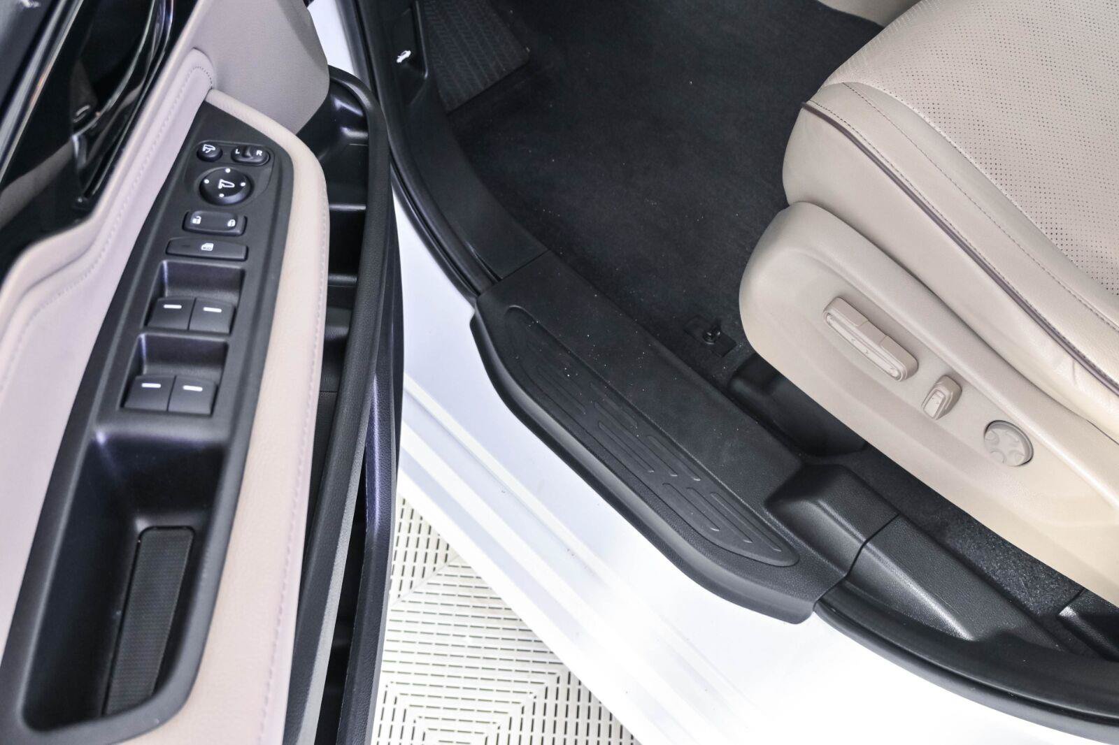 Used 2022 Honda Odyssey Elite image 7