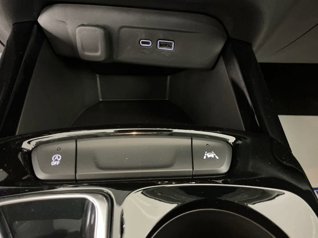 New 2026 Chevrolet Trax ACTIV w/ Driver Confidence Package FWD image 17