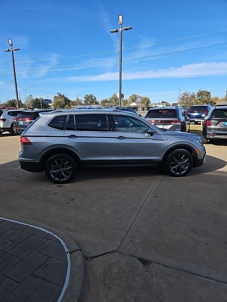 Used 2022 Volkswagen Tiguan SE image 4