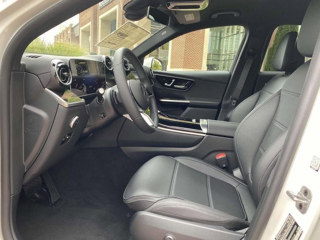 Certified 2024 Mercedes-Benz GLC 300 4MATIC image 17