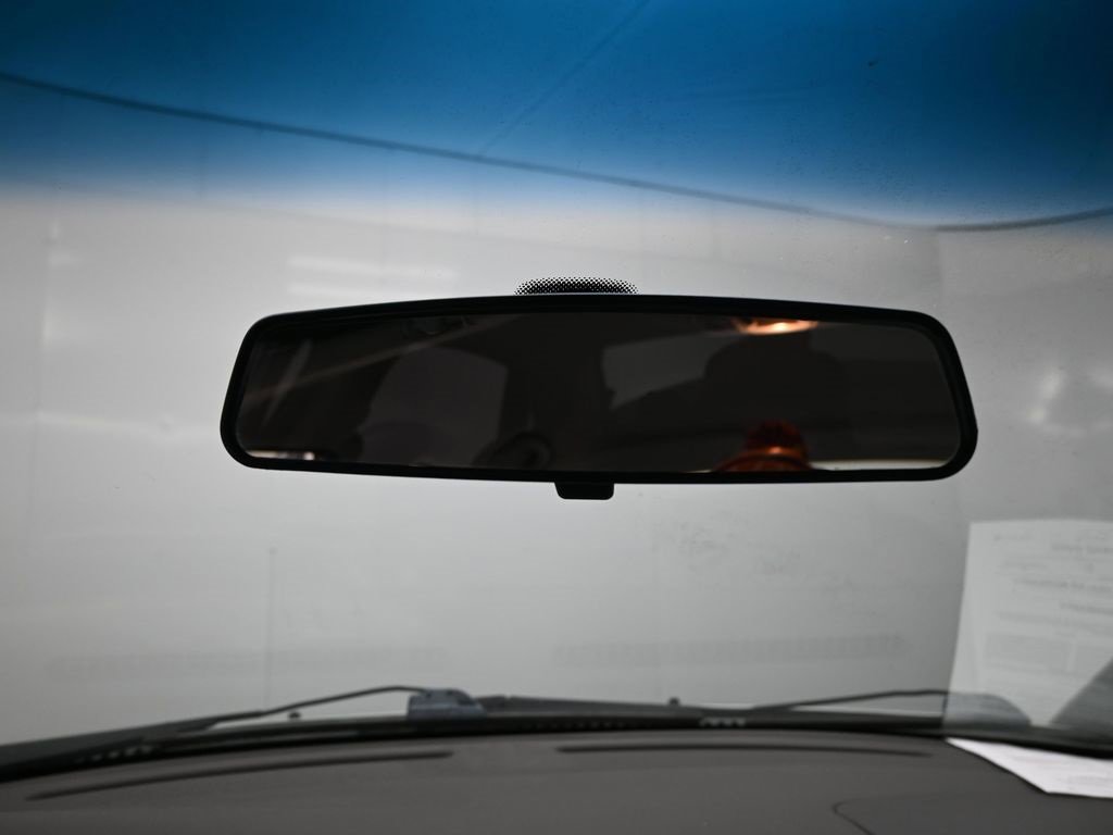 Used 2002 Ford Taurus SE image 16