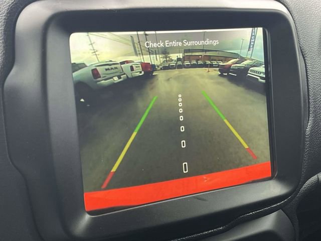 Used 2023 Jeep Renegade Latitude image 29