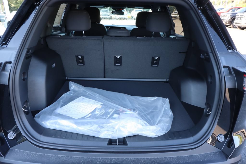 New 2027 Chevrolet Equinox LT w/ Midnight Edition FWD image 23