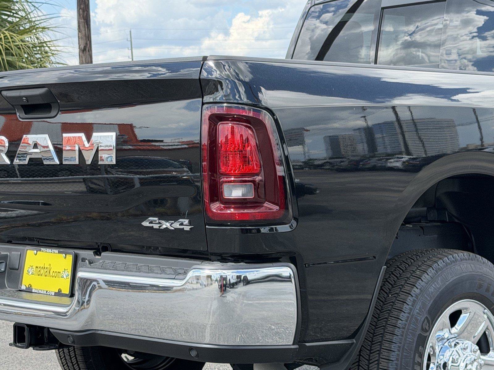 Used 2025 RAM 2500 Tradesman AWD/4WD image 11