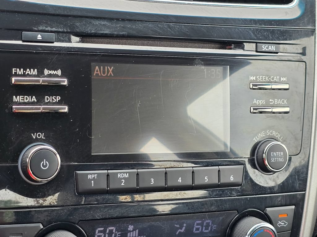 Used 2015 Nissan Altima 2.5 SV FWD image 40