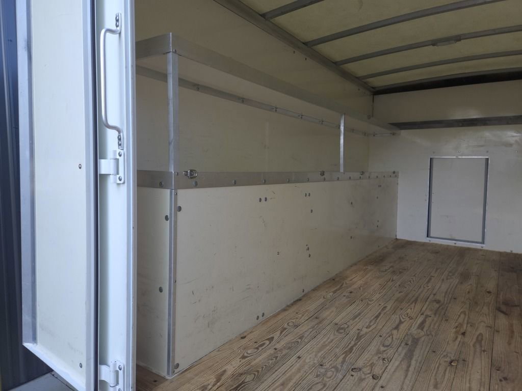 Used 2019 Chevrolet Express 3500 RWD image 13