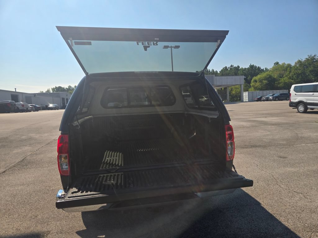 Used 2019 Nissan Frontier SV RWD image 5