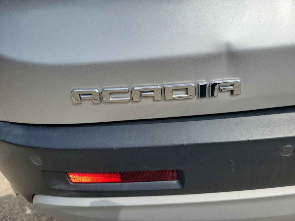 Used 2018 GMC Acadia SLT FWD image 11
