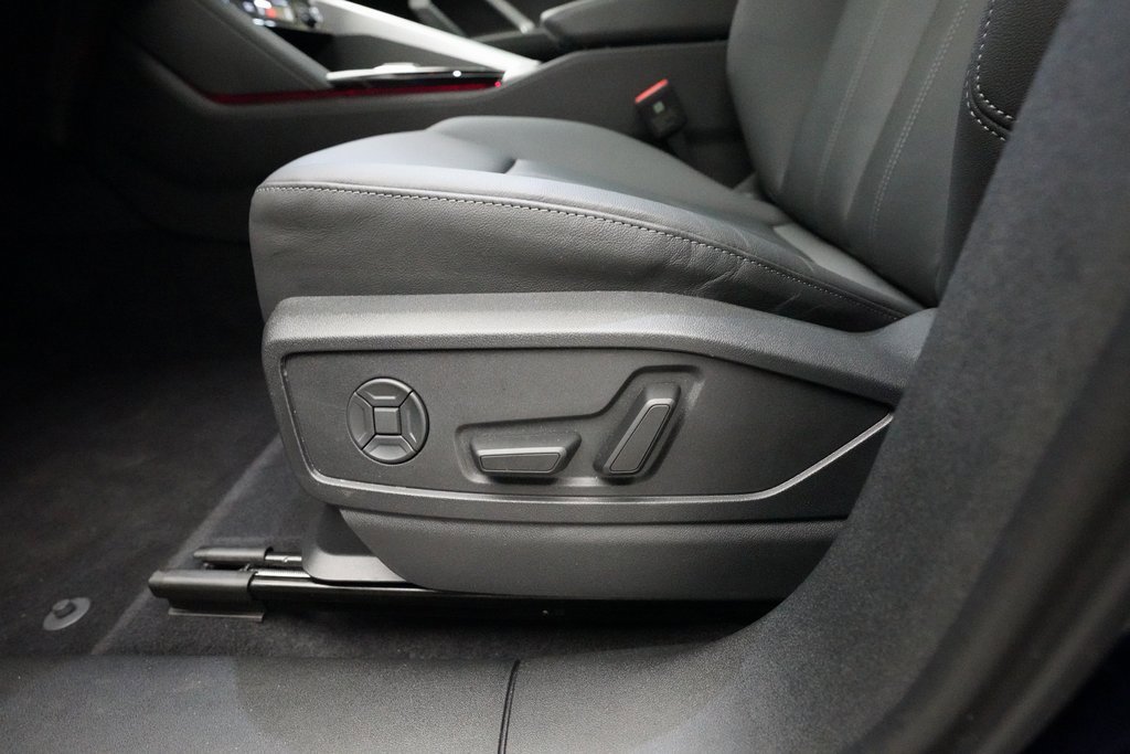 Used 2025 Audi Q5 Premium Plus w/ Premium Plus image 27