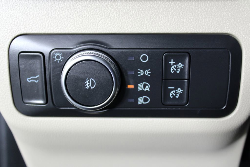 Used 2020 Ford Escape SEL image 24