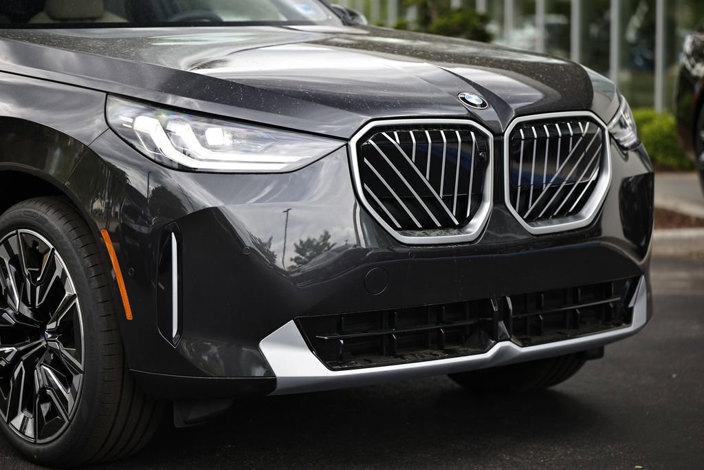 New 2026 BMW X3 xDrive30 w/ Premium Package AWD/4WD image 2