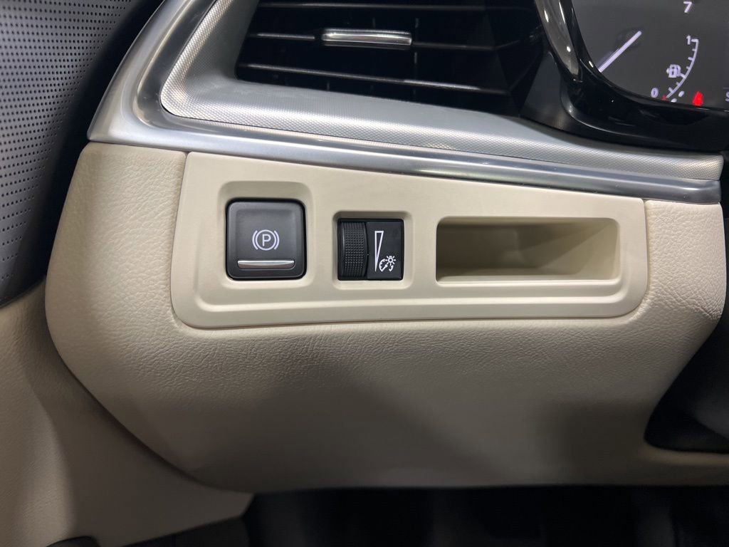 Used 2023 Cadillac XT5 Premium Luxury AWD/4WD image 30