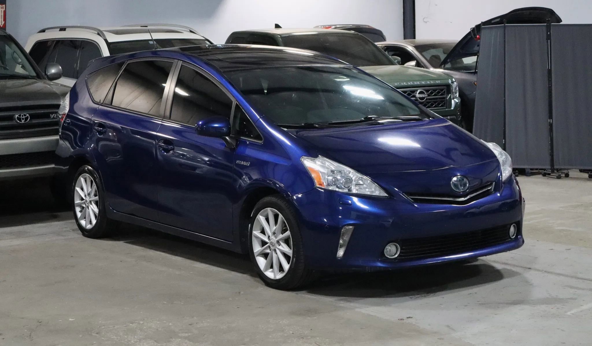 Used 2012 Toyota Prius V Five image 3