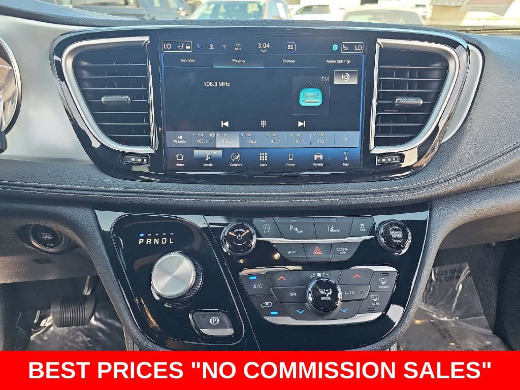 Used 2026 Chrysler Pacifica Limited w/ S Appearance Package FWD image 21