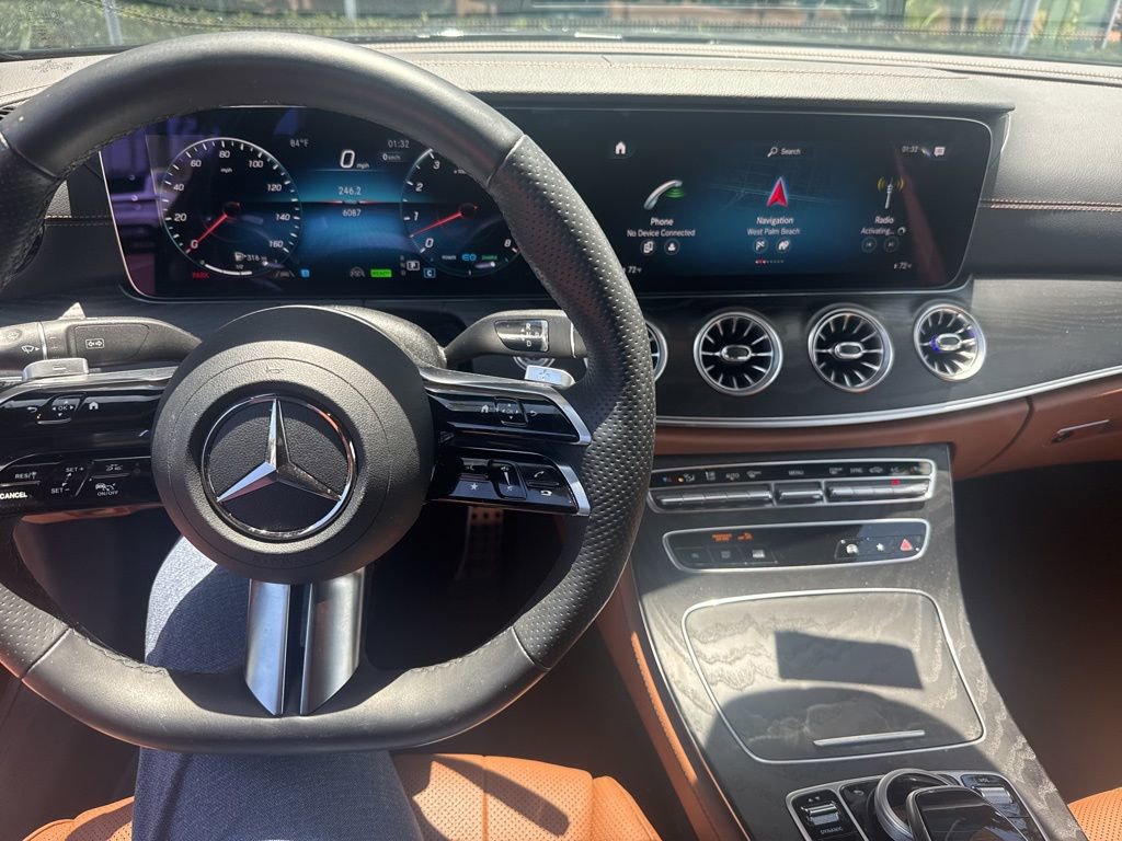 Used 2023 Mercedes-Benz E 450 4MATIC Cabriolet image 5