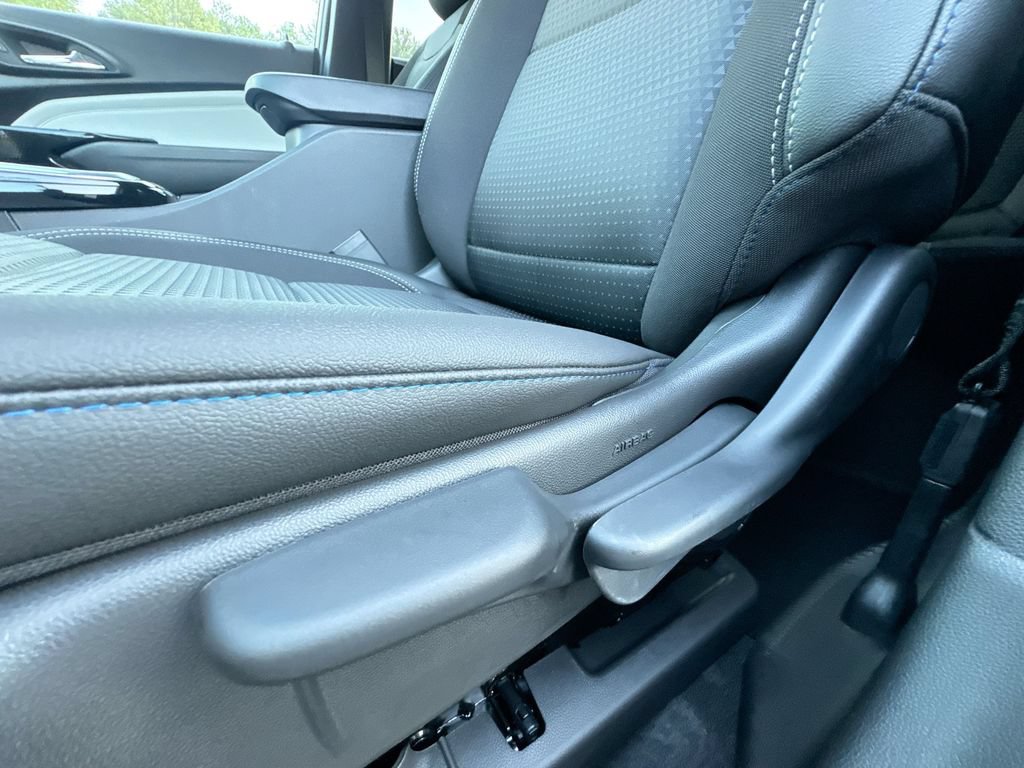 New 2026 Chevrolet Trax LT w/ LT Convenience Package FWD image 14
