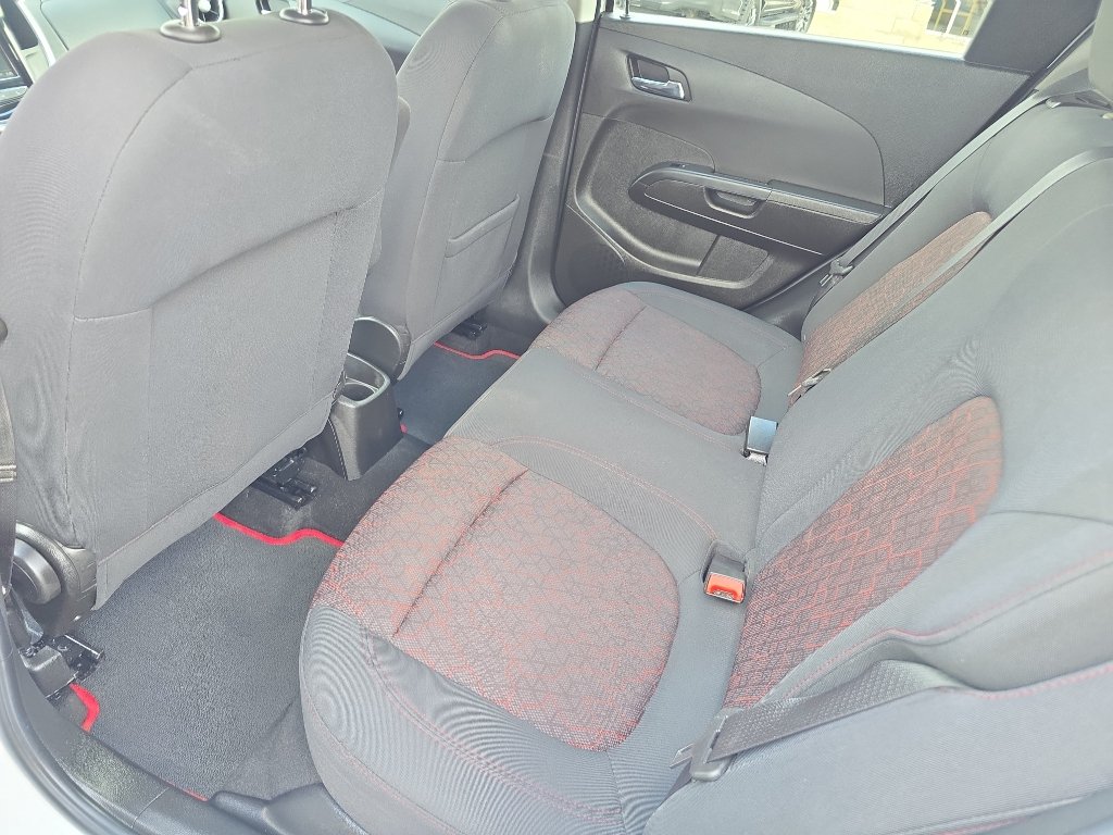 Used 2018 Chevrolet Sonic LT FWD image 16