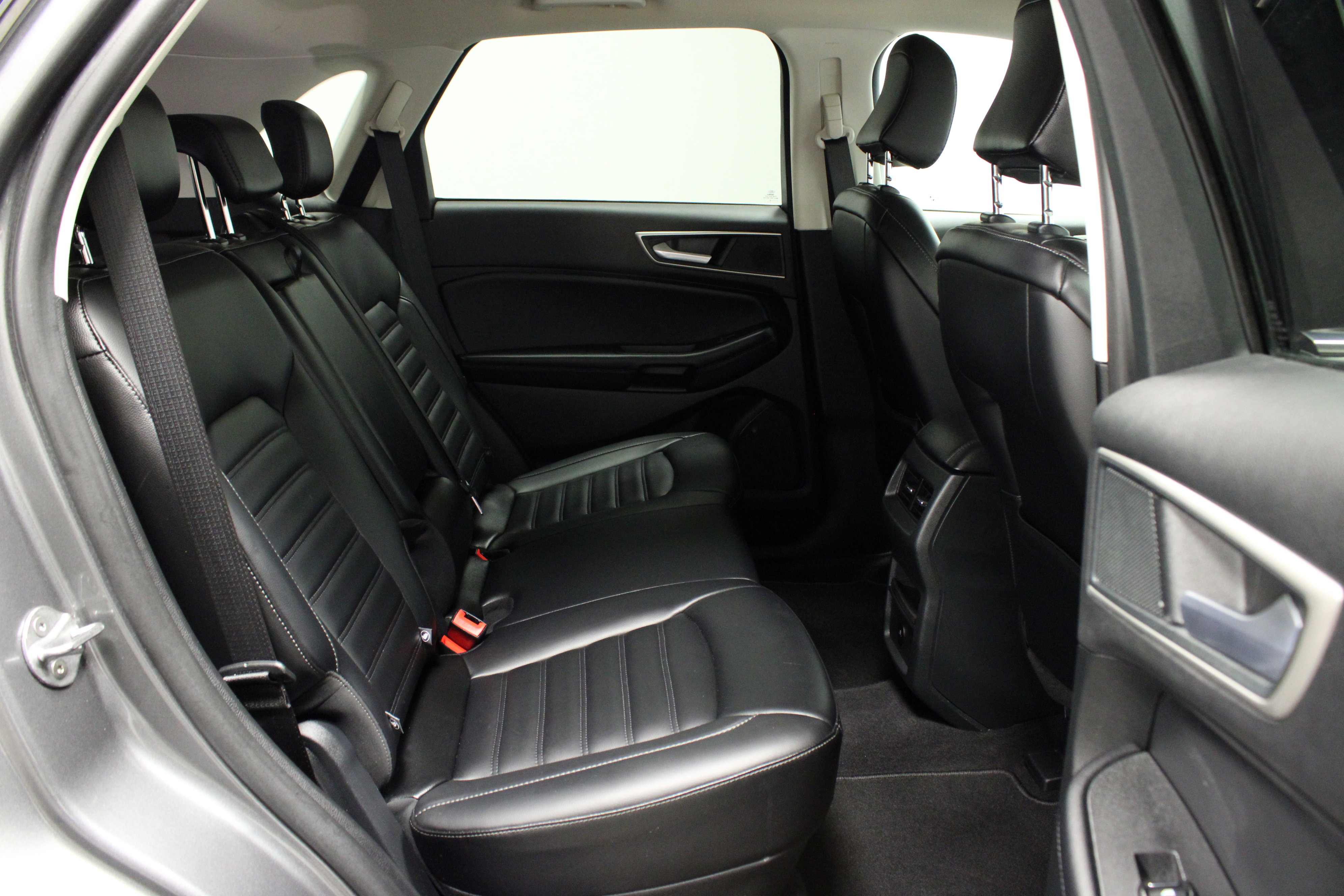 Used 2024 Ford Edge SEL AWD/4WD image 14