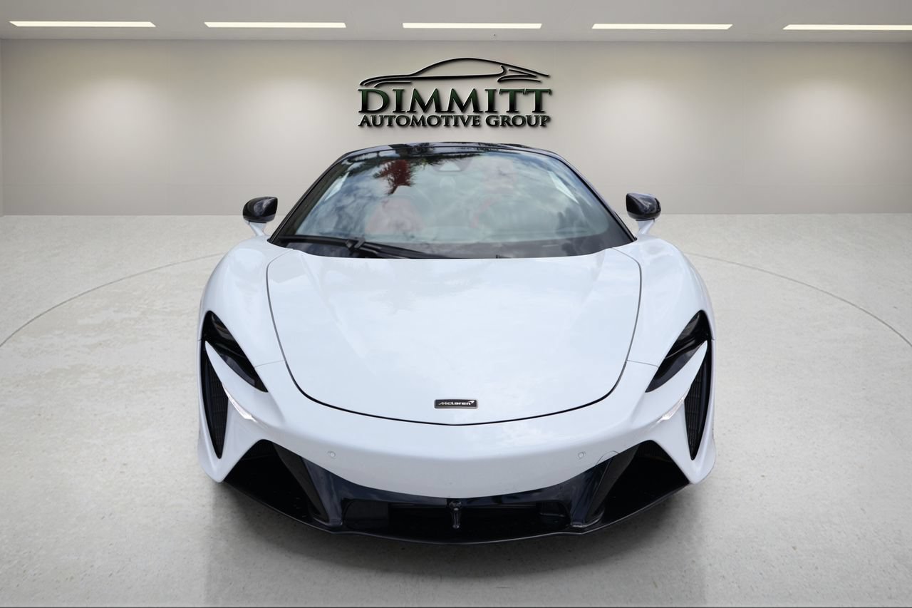 Used 2025 McLaren Artura Spider RWD image 9
