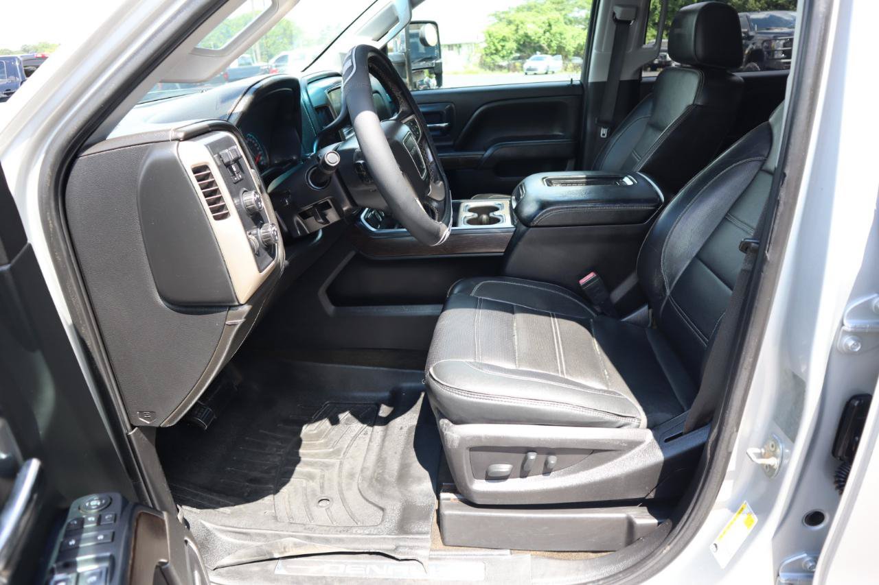 Used 2017 GMC Sierra 3500 Denali w/ Duramax Plus Package AWD/4WD image 11