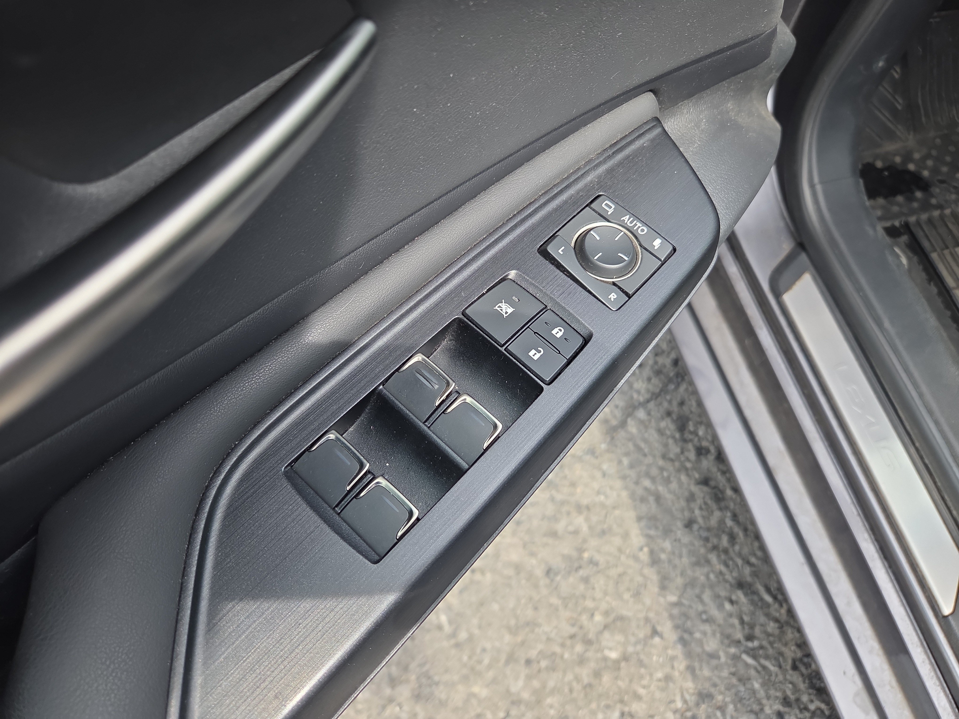 Used 2021 Lexus ES 250 w/ Premium Package AWD/4WD image 16