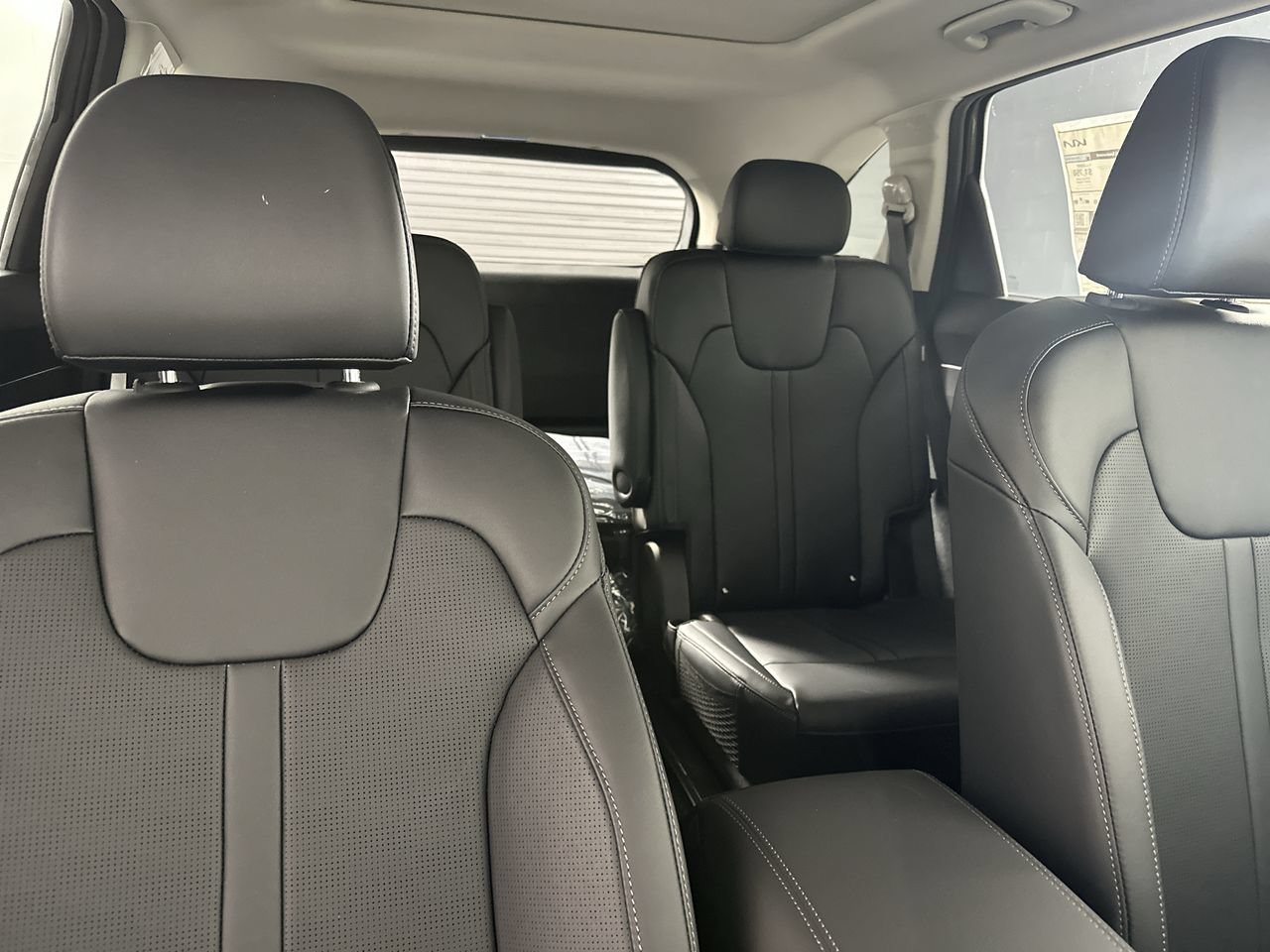New 2026 Kia Sorento EX FWD image 16