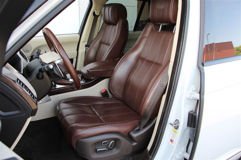 Used 2015 Land Rover Range Rover Autobiography image 23