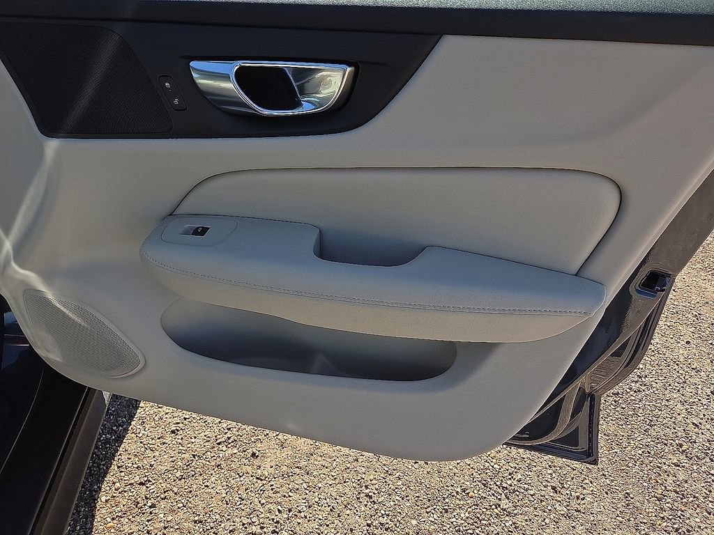 New 2026 Volvo V60 B5 Cross Country Plus w/ Protection Package Premier image 15