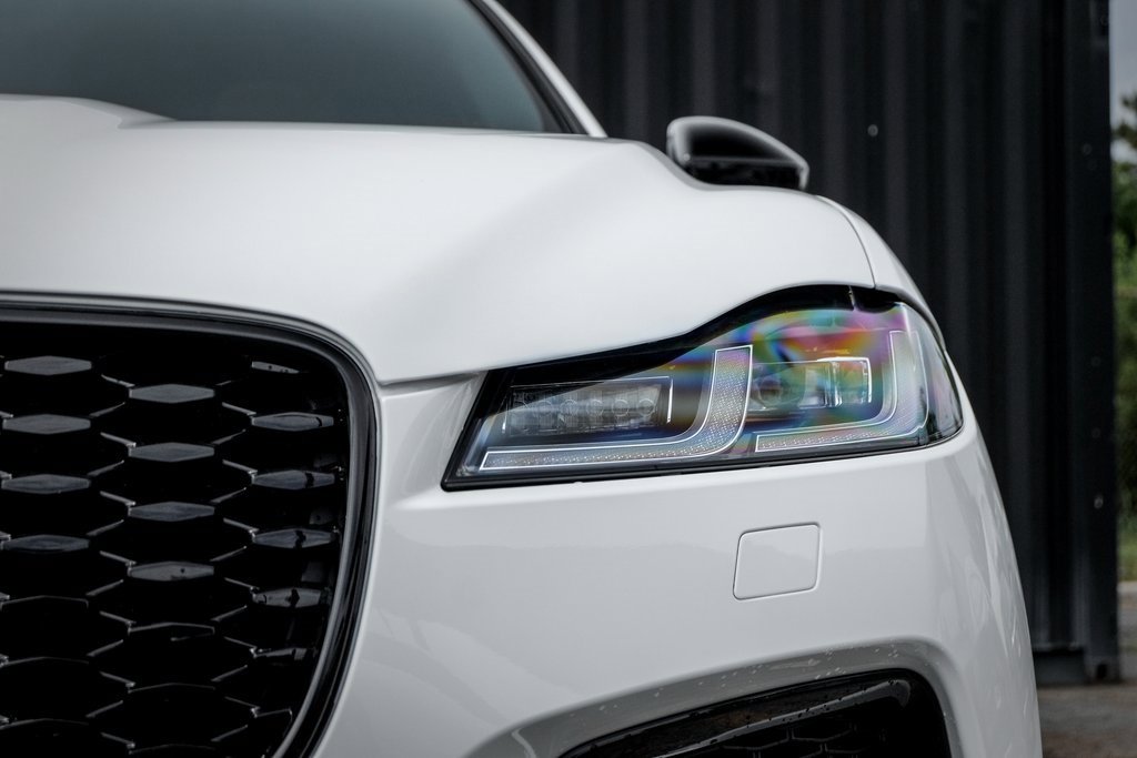 New 2026 Jaguar F-PACE R-Dynamic S image 6