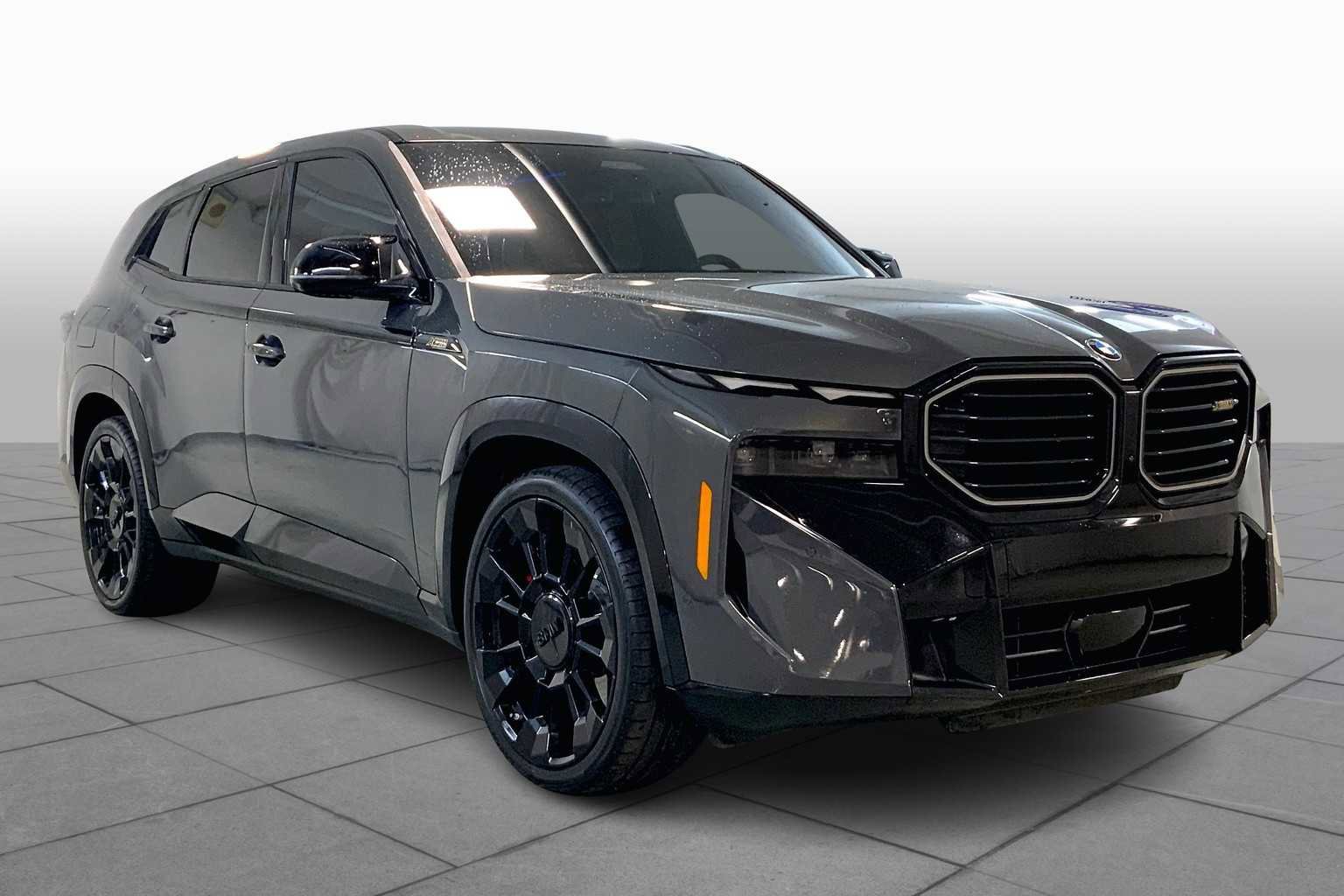 Used 2025 BMW XM image 3
