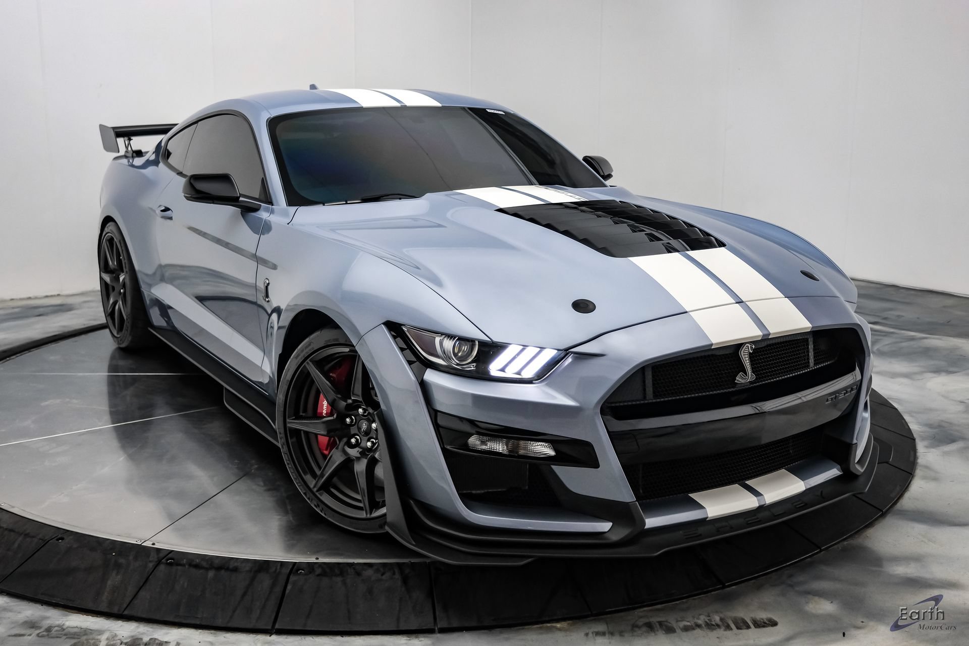 Used 2022 Ford Mustang Shelby GT500 w/ Carbon Fiber Track Pack RWD image 29