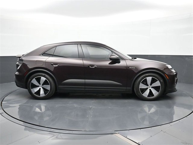 Used 2024 Porsche Macan 4 Electric image 23