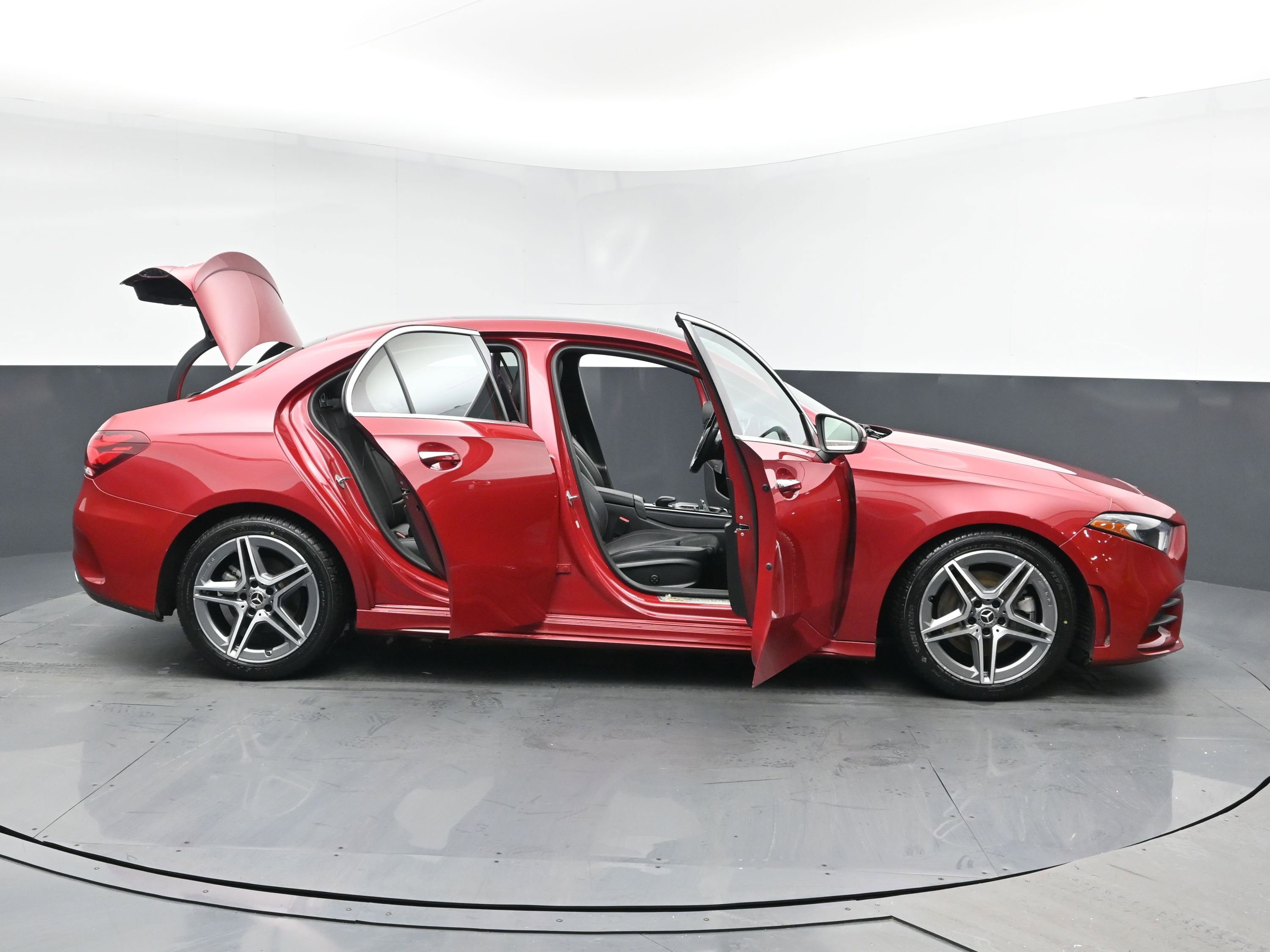 Used 2021 Mercedes-Benz A 220 4MATIC w/ AMG Line image 27