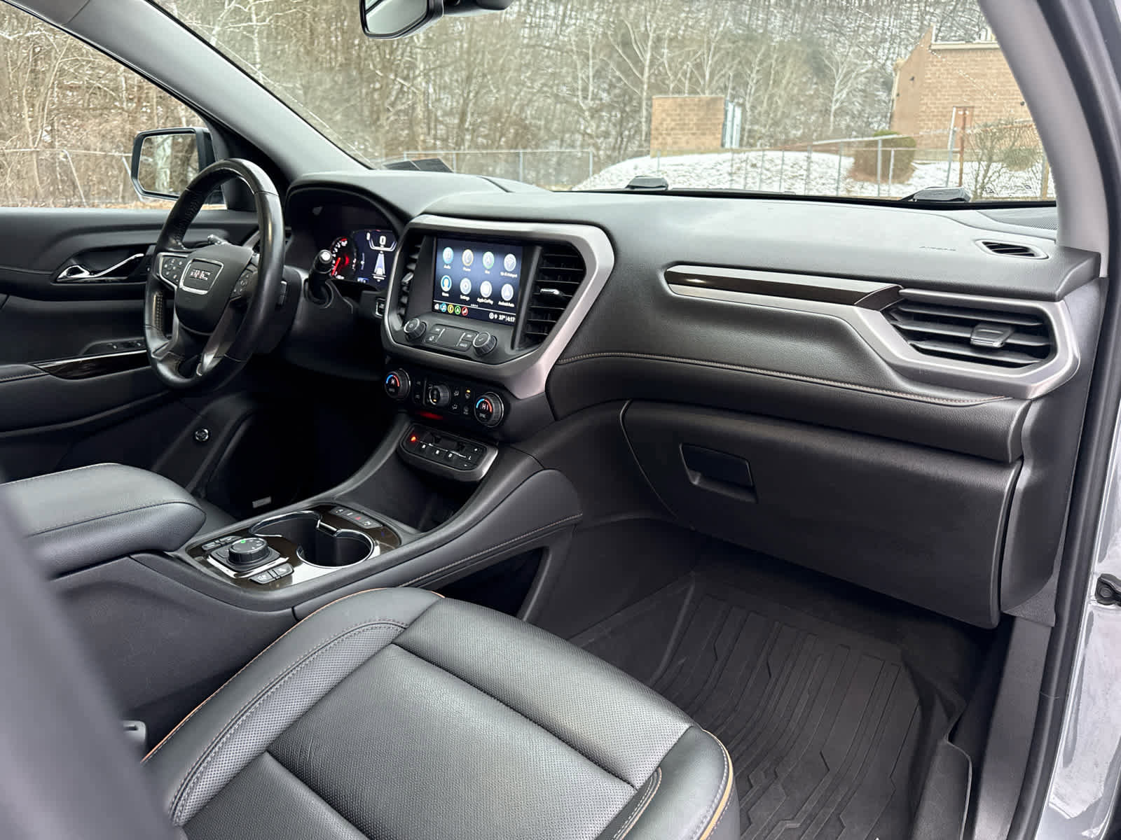 Used 2022 GMC Acadia AT4 w/ Technology Package image 30