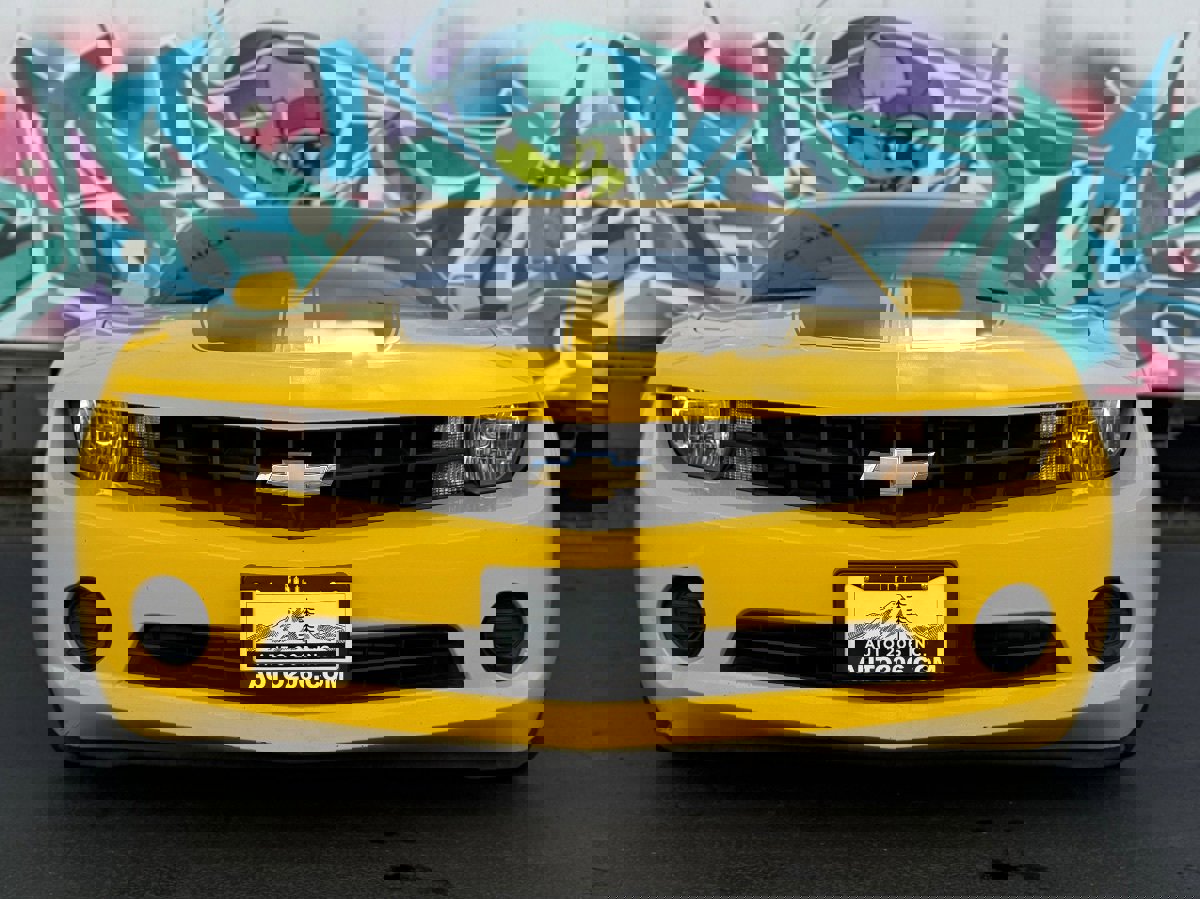 Used 2012 Chevrolet Camaro LS RWD image 8