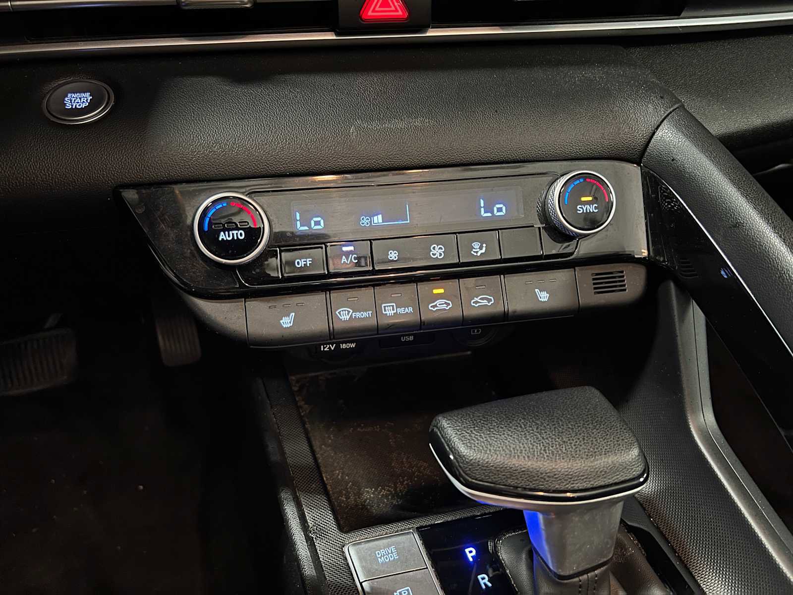 Used 2023 Hyundai Elantra Blue image 32