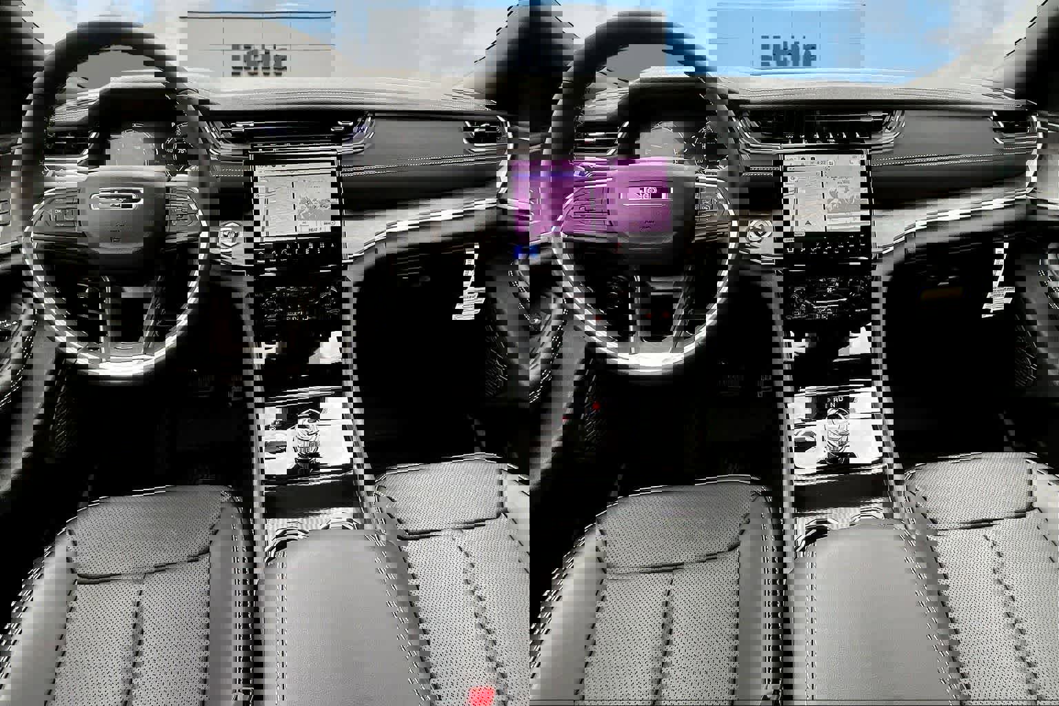 New 2025 Jeep Grand Cherokee L Limited w/ Luxury Tech Group II image 10