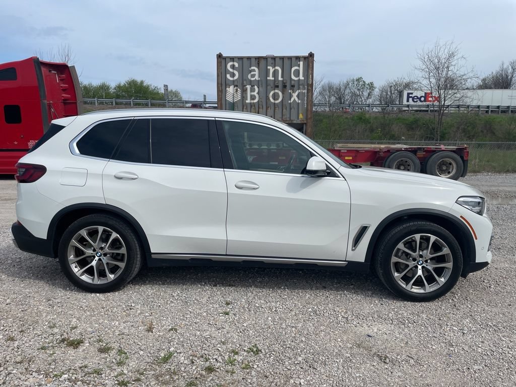Used 2021 BMW X5 xDrive40i w/ Convenience Package AWD/4WD image 5
