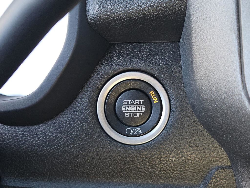 Used 2024 RAM 3500 Tradesman w/ Chrome Appearance Group image 19