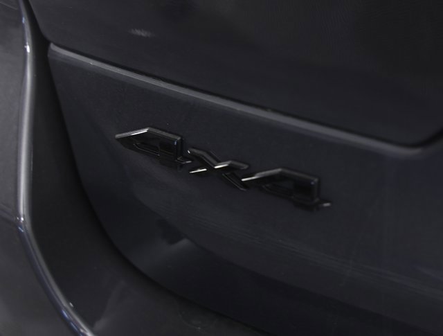 New 2025 Jeep Grand Cherokee Limited w/ Black Appearance Package image 9