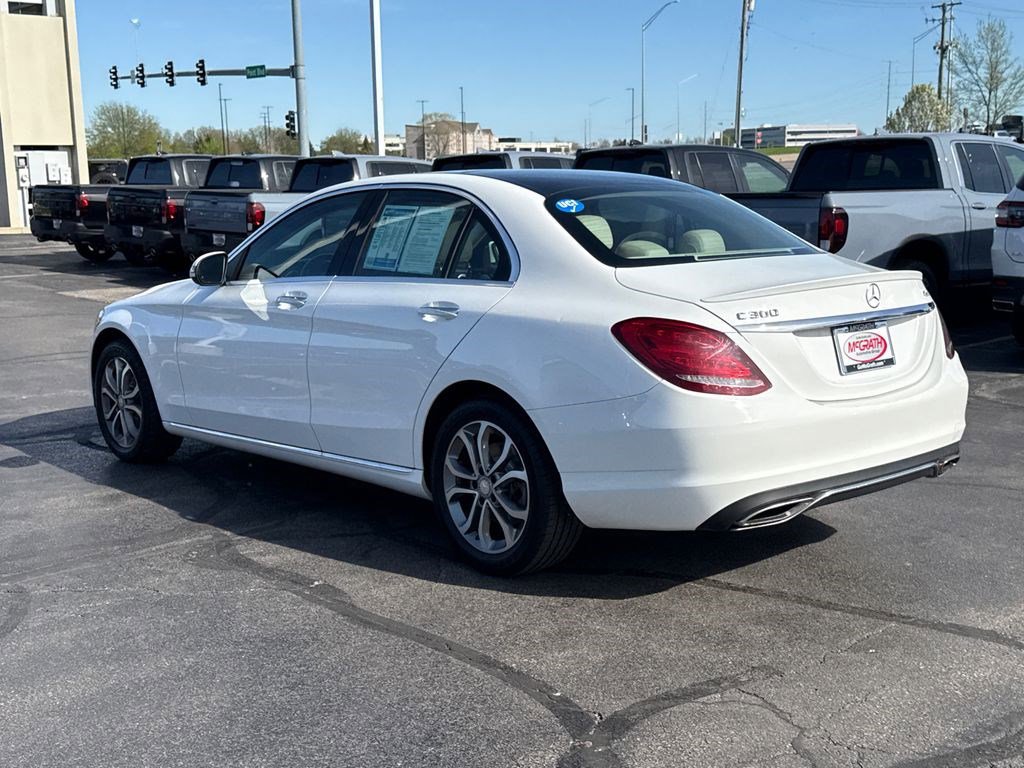 Used 2016 Mercedes-Benz C 300 4MATIC Sedan image 9